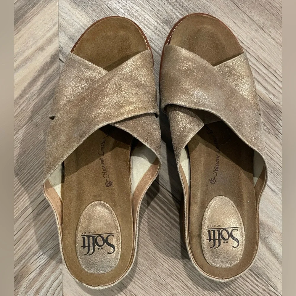 Metallic Sandals - Picture 1 of 4